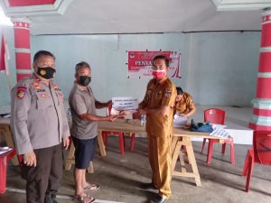 Pemdes Sondaken bantu warga dengan Salurkan BLT-DD kepada 75 KPM, ini pesan Pj. Hukum Tua Rori