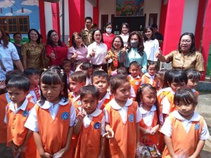 Dinas Pendidikan Minsel bersama Bunda PAUD ERS, Akreditasi PAUD KB.Ceria Desa Lelema