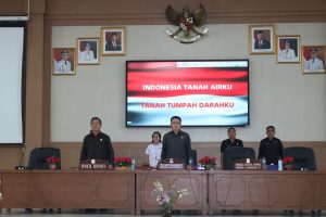 Wabub PYR Menghadiri Rapat Paripurna Penetapan Pemberhentian Ketua DPRD Kab.Minsel Masa Jabatan Tahun 2019-2024