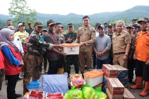 Berkat Kerjasama Dengan BNPB,Akses Jalan Poros Malino Berhasil Dibuka 