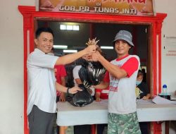 Realisasikan DD T.A 2023, Pemdes Lelema bantu warga melalui bantuan ternak ayam dan bibit pohon cabai