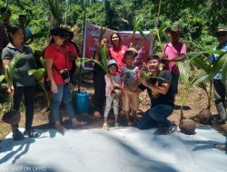 Perayaan HUT Ke-14 Tahun,Pemdes Teeptrans Tanam Pohon Kelapa dan Buah-buahan